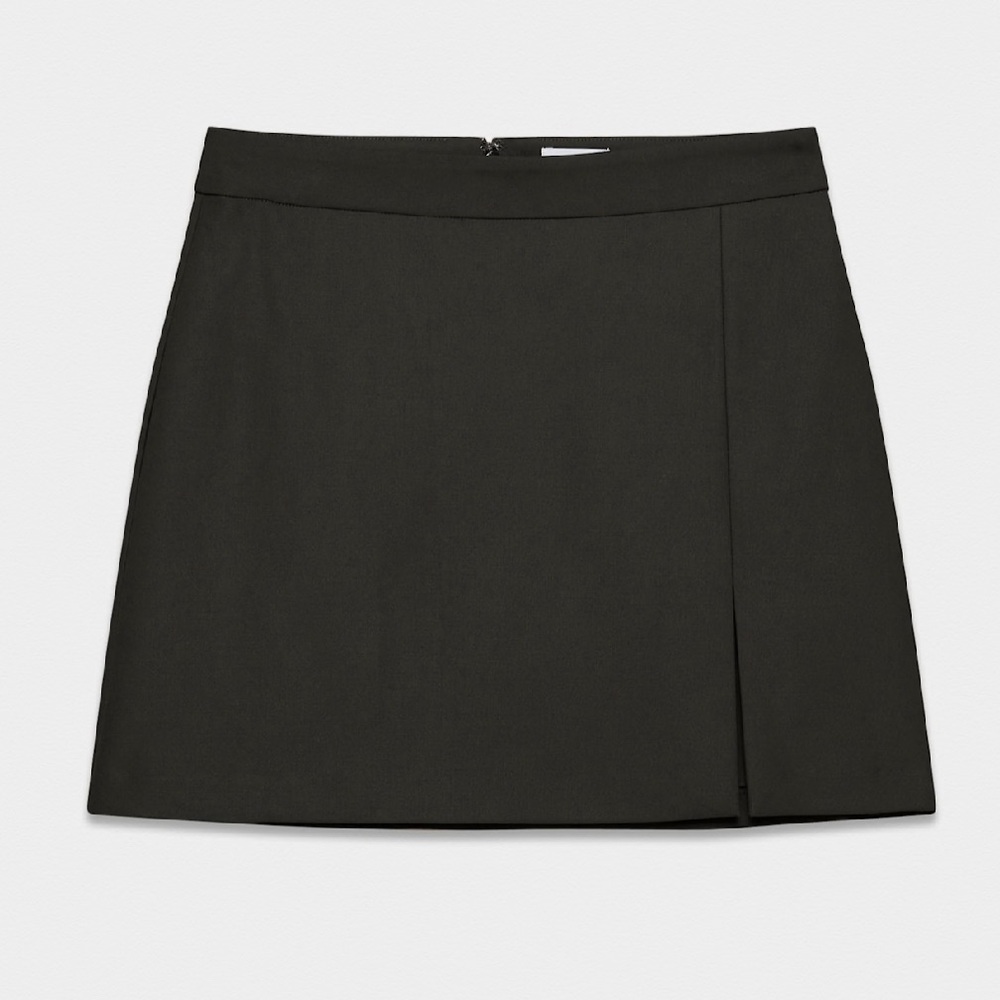 Aritizia Size 10 mini skirt, black, excellent condition